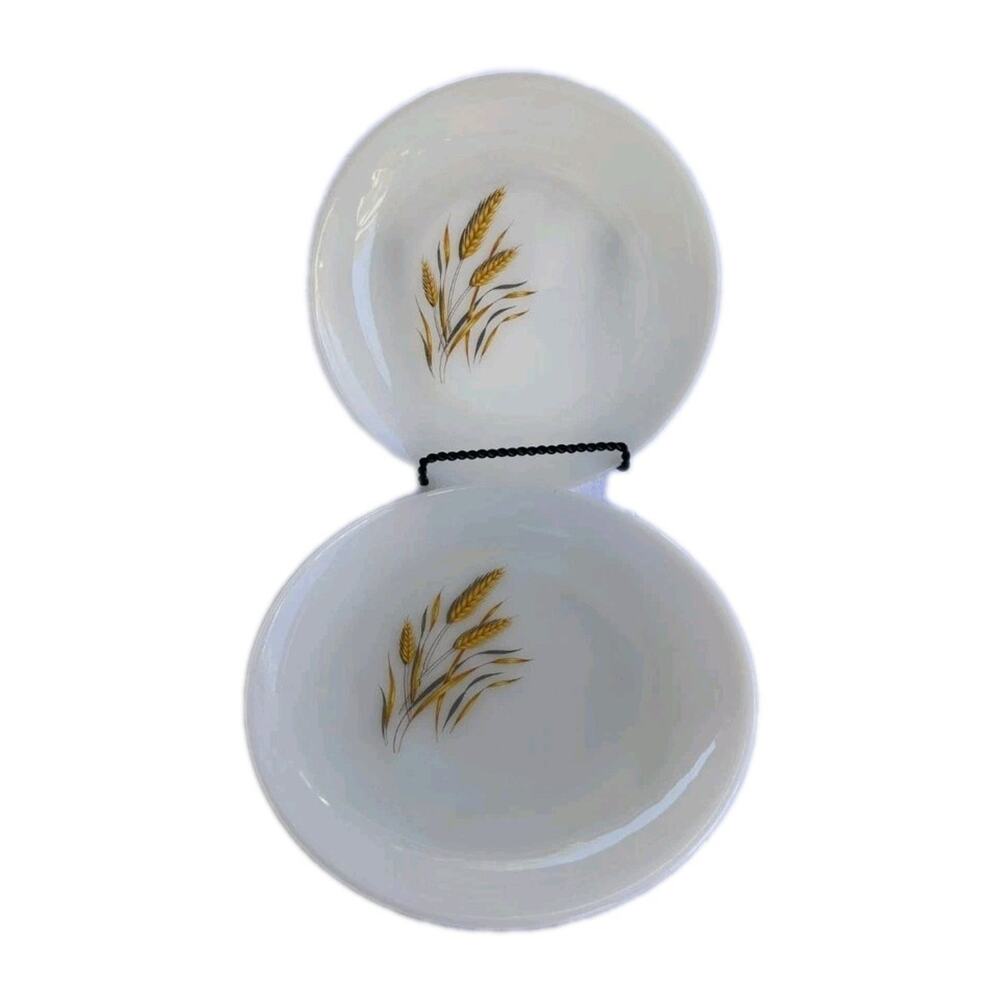 Lot of 2 Vintage Fire King Anchor Hocking Wheat Pattern Oven‎ Ware Dinner Plates